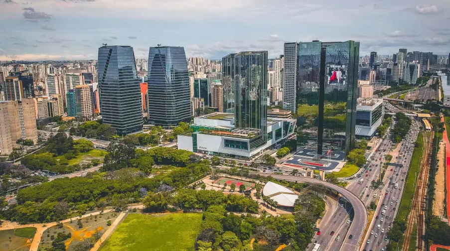 Curso de inglês online para profissionais na Vila Olímpia