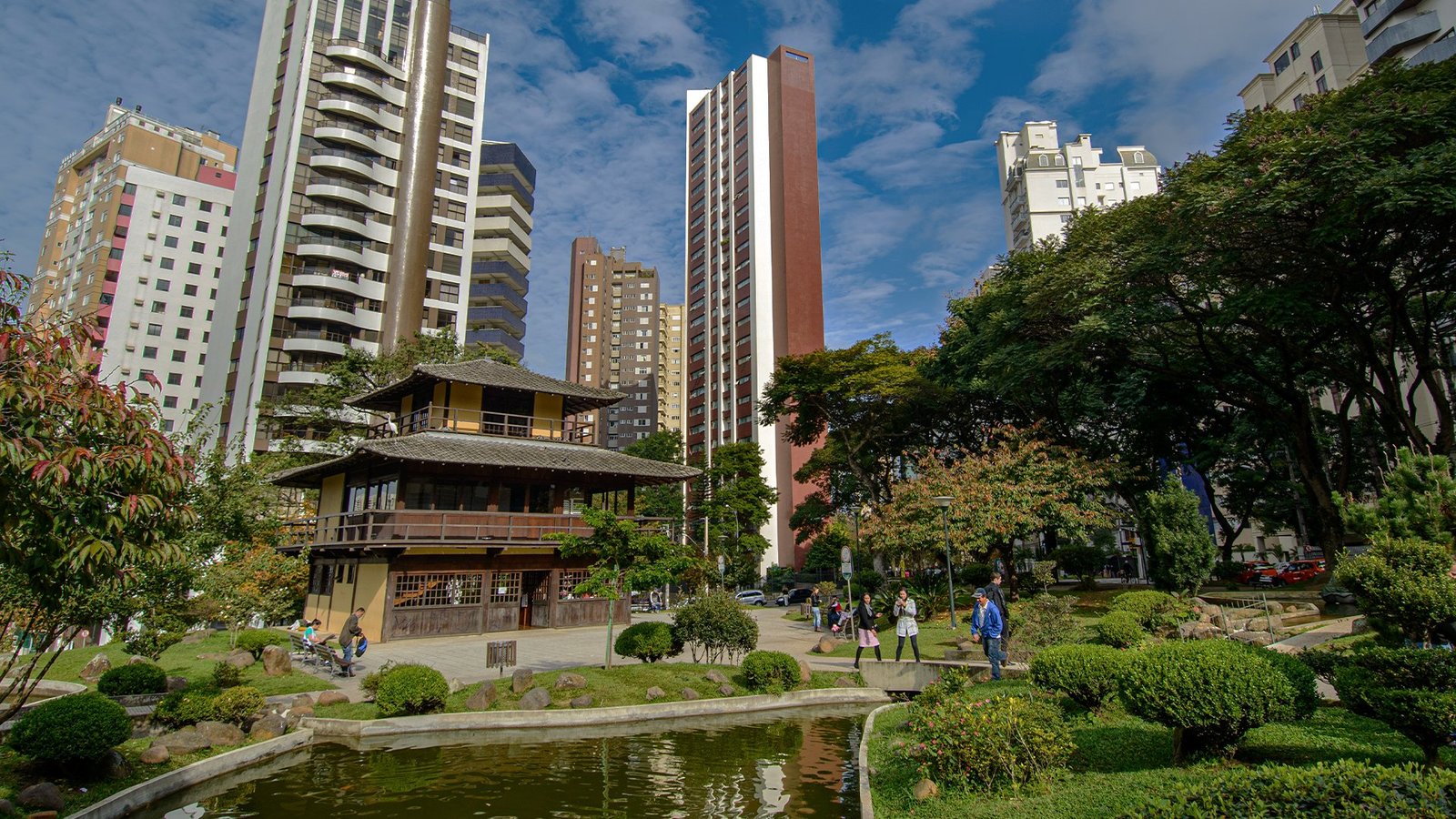 Bairro Água Verde Curitiba — o bairro com maior IDH da capital paranaense, residencial e cosmopolita