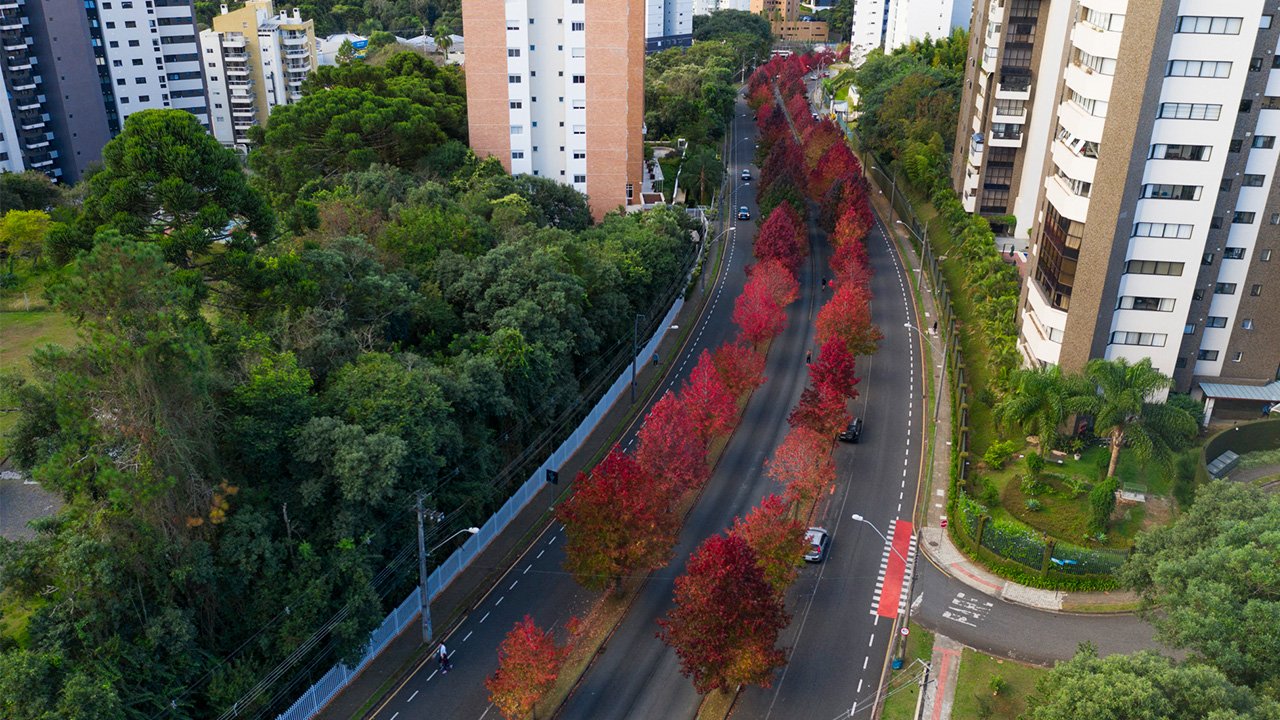Ecoville Curitiba — bairro planejado de alto padrão com arranha-céus e áreas verdes na zona oeste da cidade