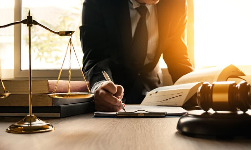 Advogados em Brasília — inglês para reuniões, contratos e comunicação profissional
