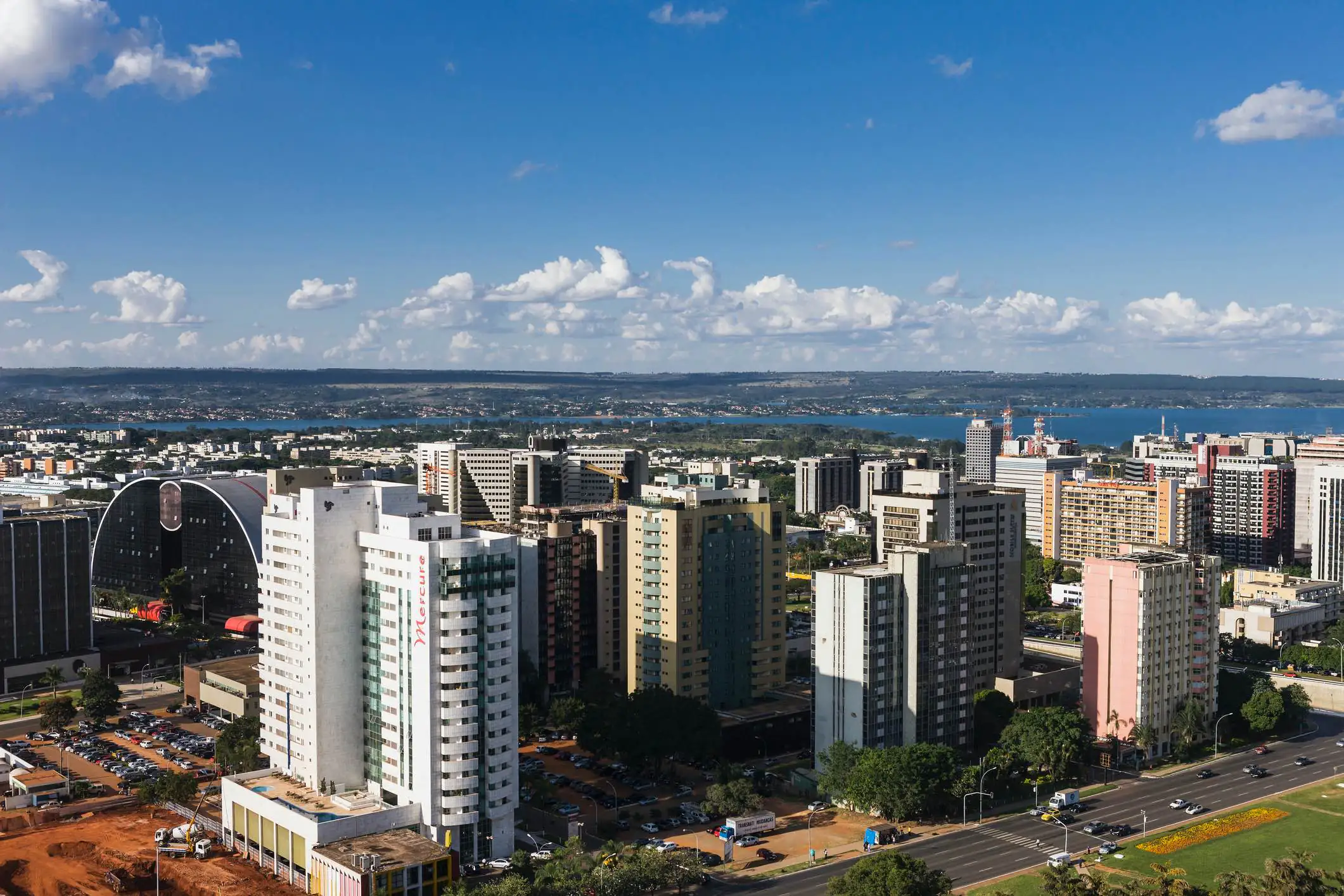 Asa Norte em Brasília, região do Plano Piloto com vida universitária, residencial e comercial