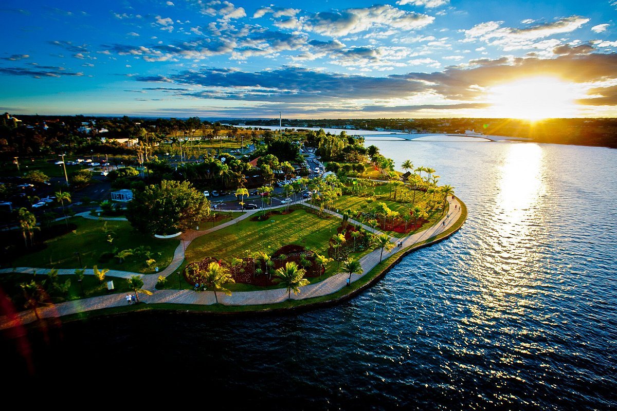 Lago Sul em Brasília, região nobre com perfil residencial, executivo e diplomático