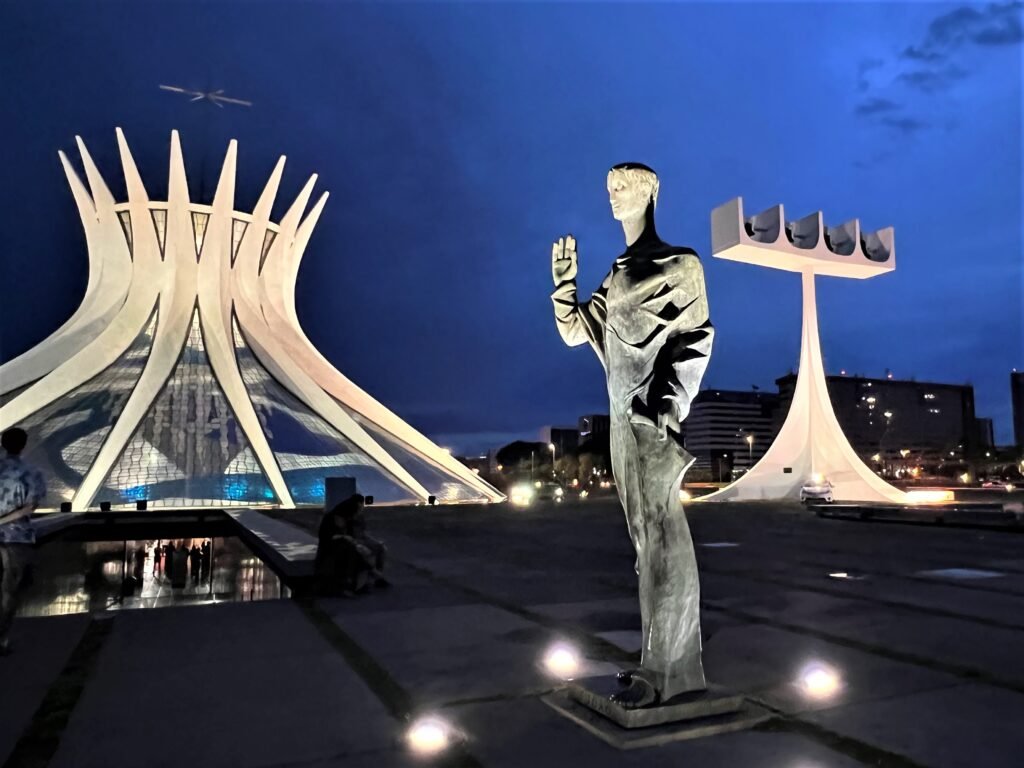 Catedral de Brasília — patrimônio da humanidade e símbolo arquitetônico da capital federal