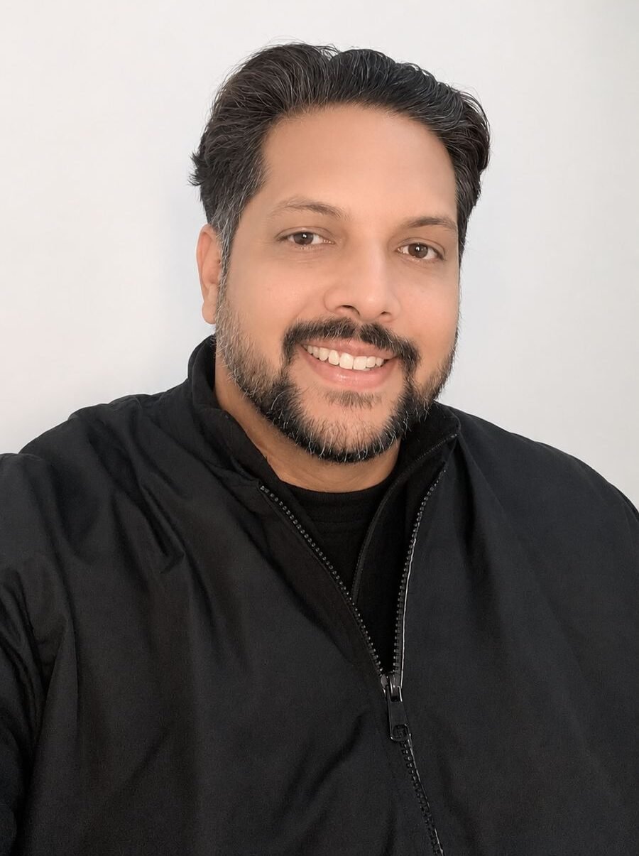 Sam Constantine — Professor nativo de inglês online para negócios, Vancouver Canadá